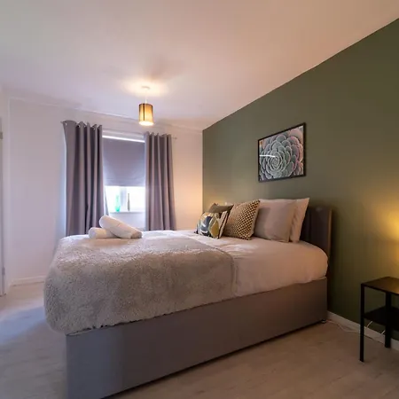 Spacious 3 Bed House, 5Mins To Hs2/ Nec/Airport. Marston Green Exterior photo